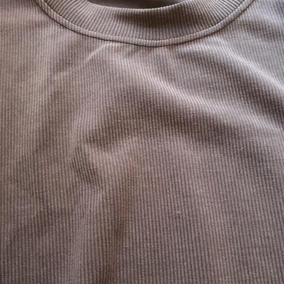 Lululemon softstreme crew neck size 14 - Picture 3 of 4